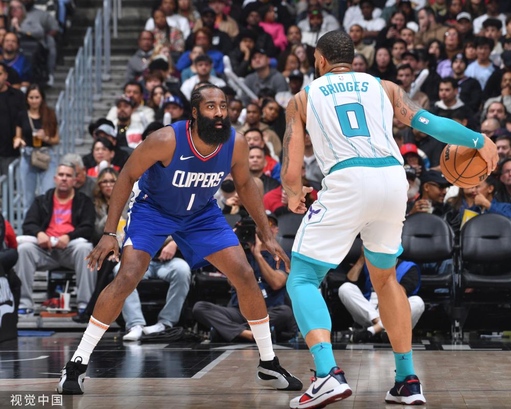 引入实例 引入实例